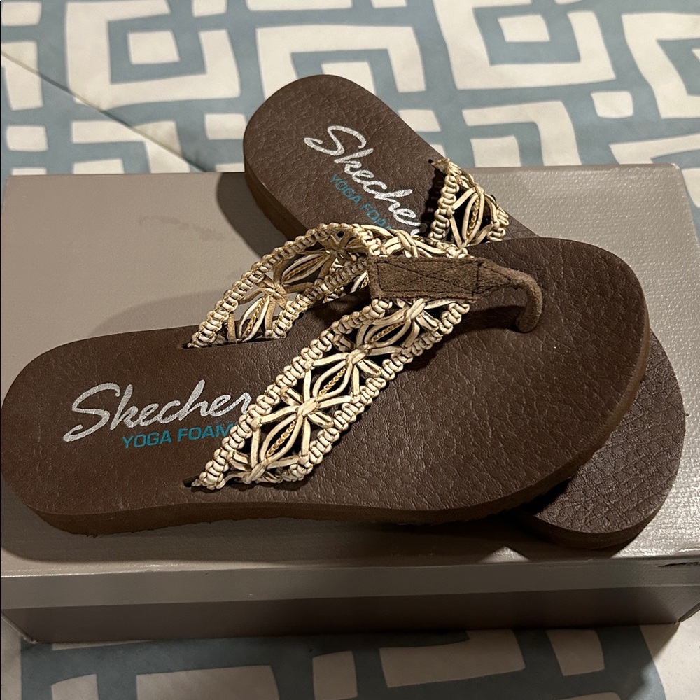 Skechers Women's Tan and Brown Sandals - Picture 4 of 5